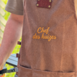 Gepersonaliseerde BBQ schort met borduurwerk - chef des huizes